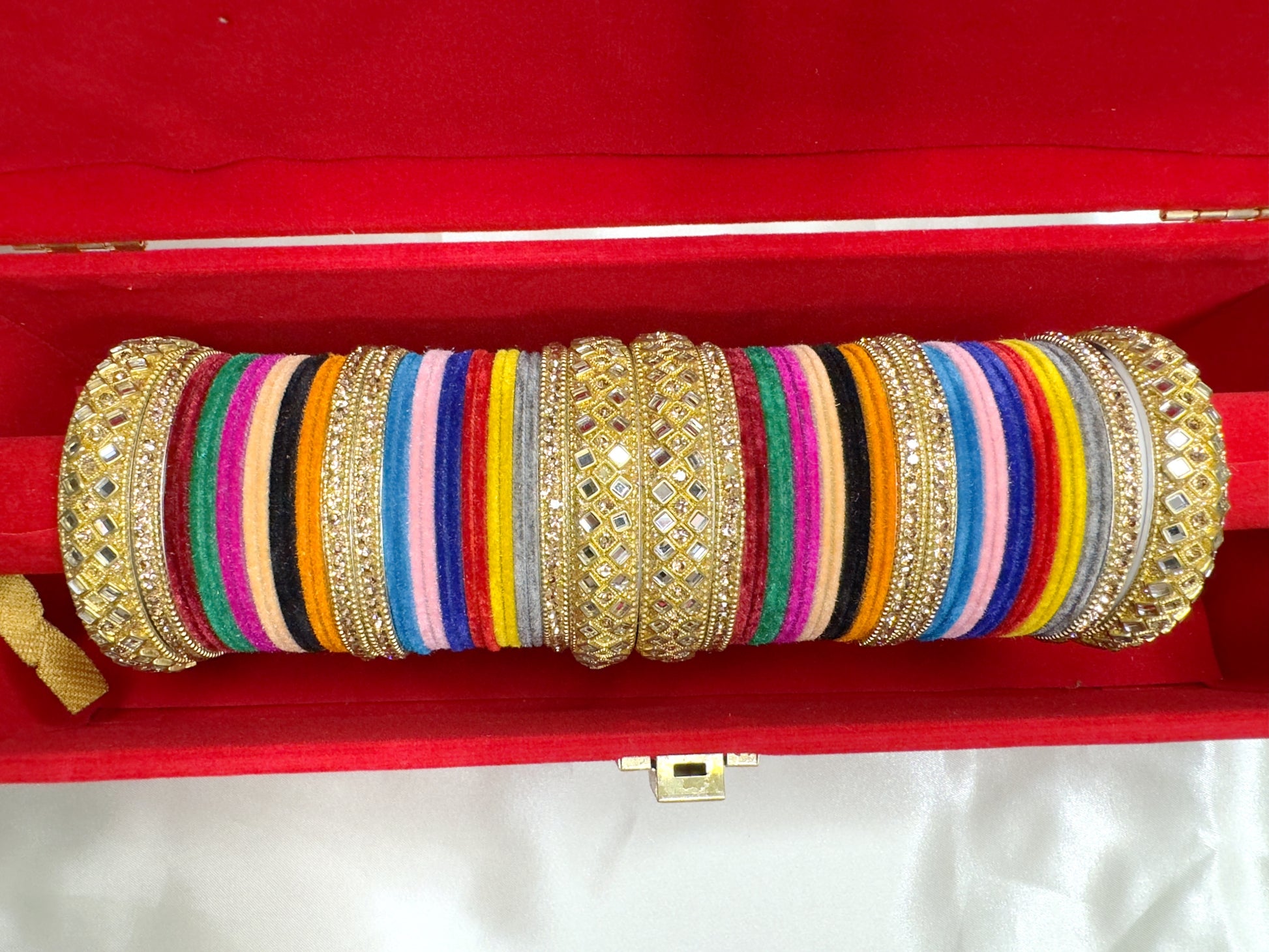 Beautiful Bangles Online | Creative Jewels