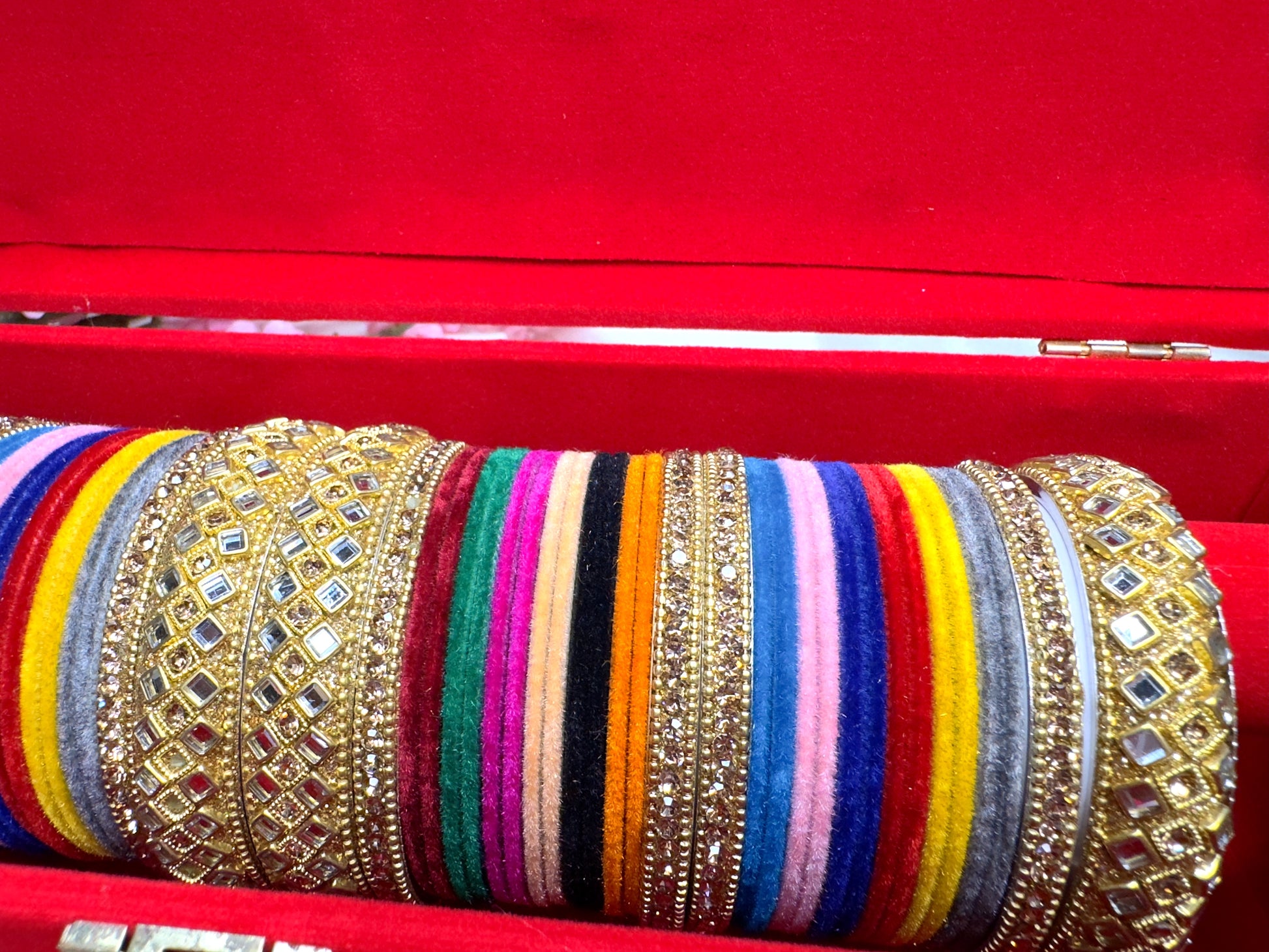 Beautiful Bangles Online | Creative Jewels