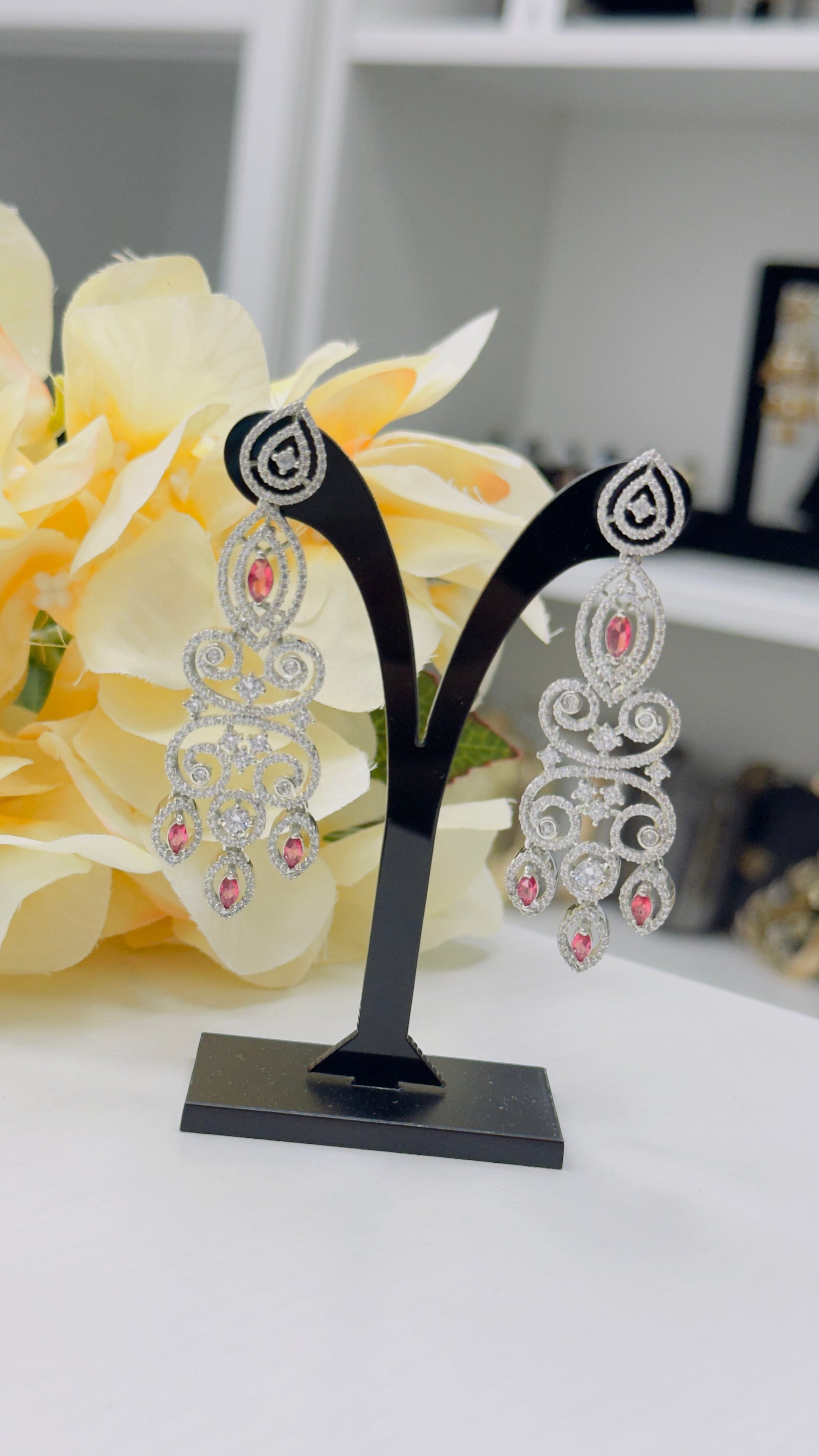 AD Earrings – Exquisite Diamond Brilliance