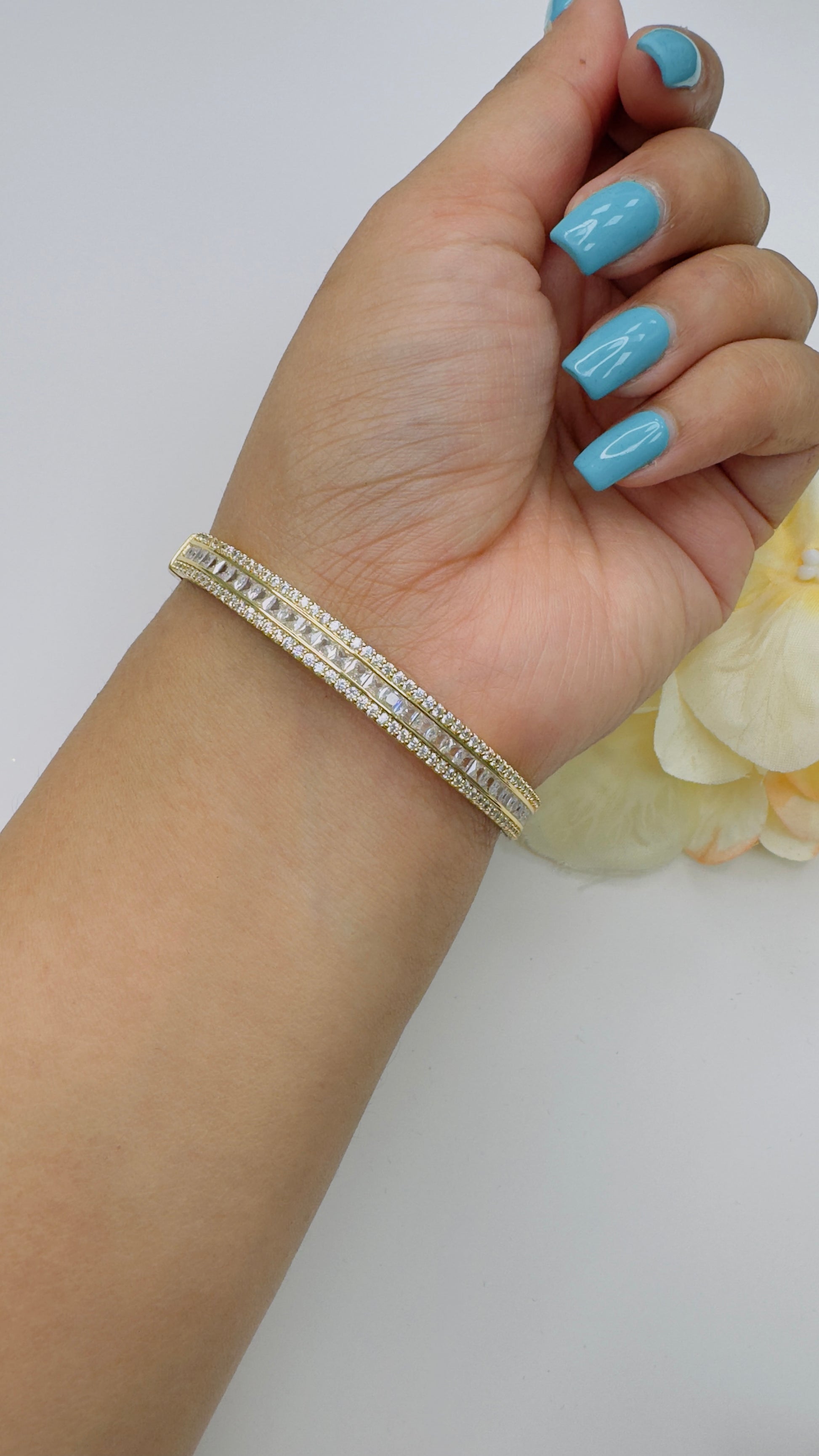 Premium AD Bracelet | Creative Jewels