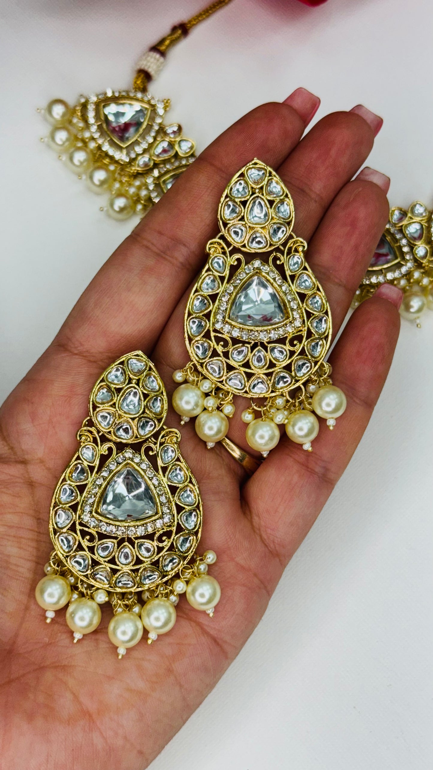 Uncut Kundan Necklace Set