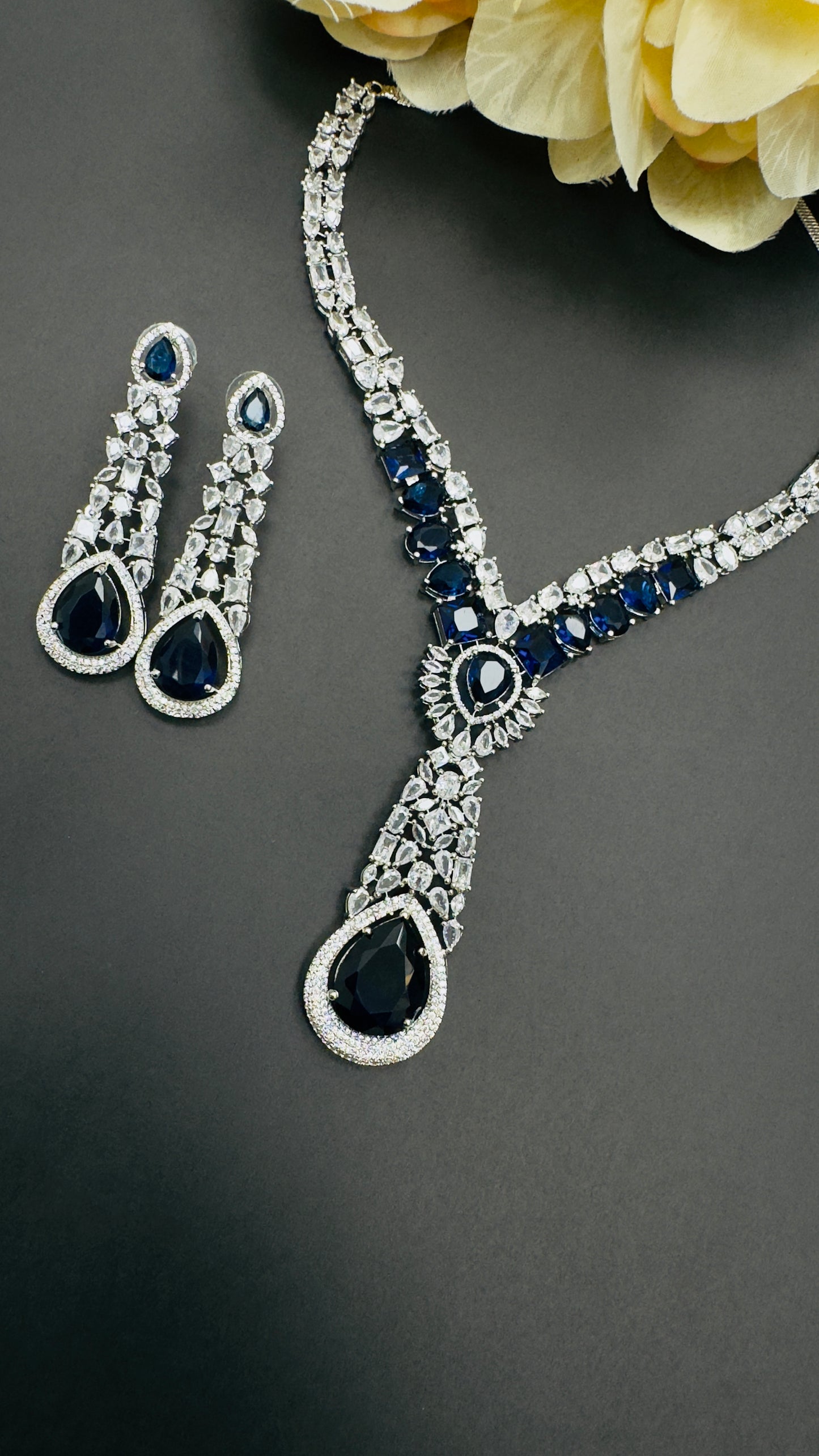 AD Necklace Set – Elegant Diamond Ensemble