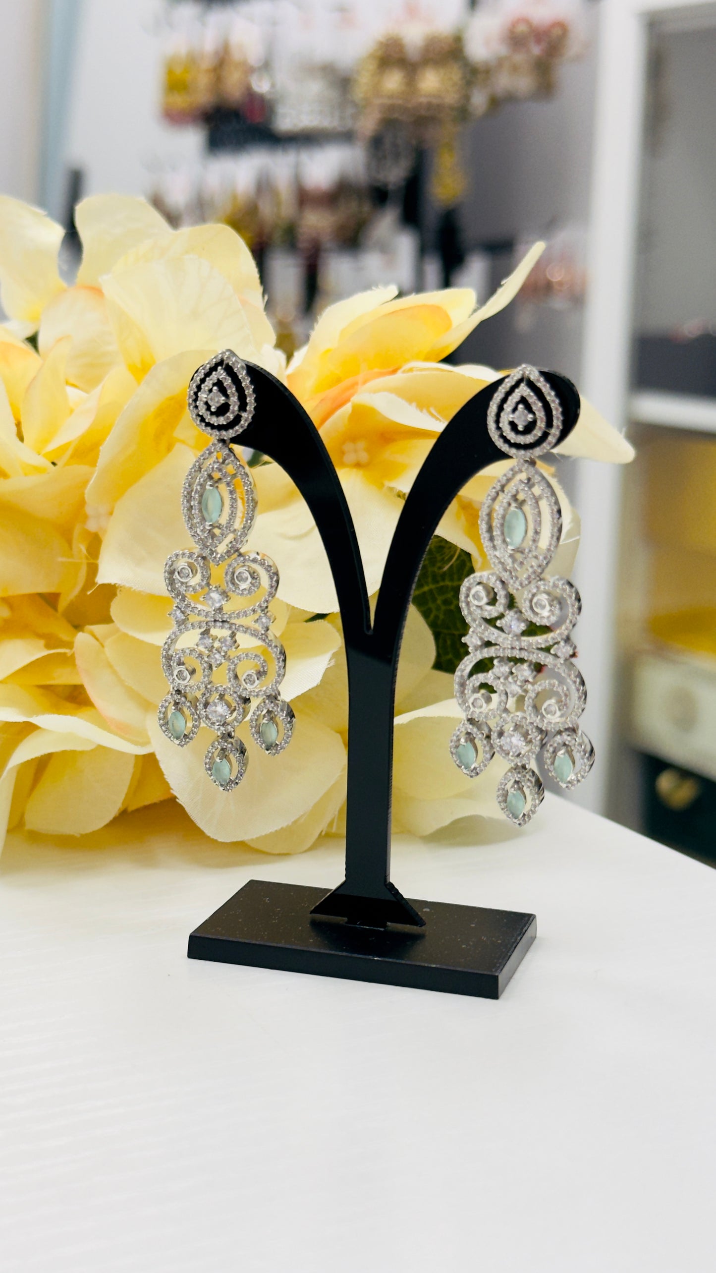 AD Earrings – Exquisite Diamond Brilliance