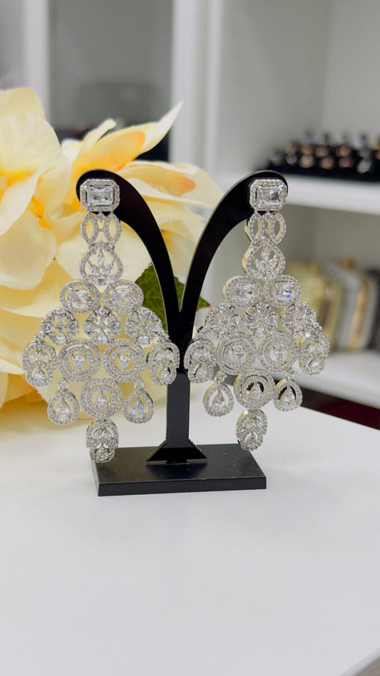 AD Earrings – Classic Diamond Radiance