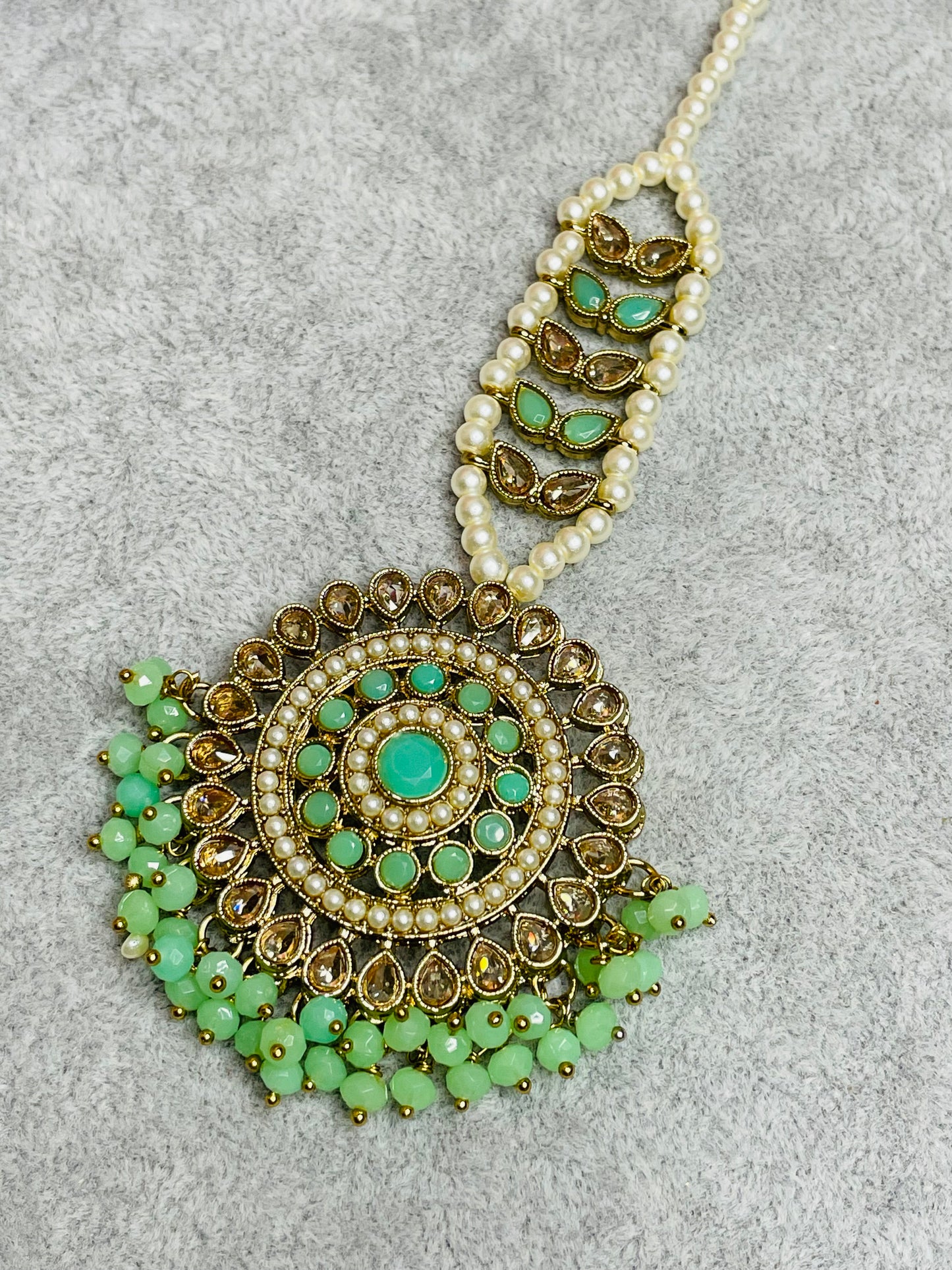 Jhumki tikka set, Indian Jewellery in Canada, Indian Jewelry near me, Indian Jewellery store, Polki Set