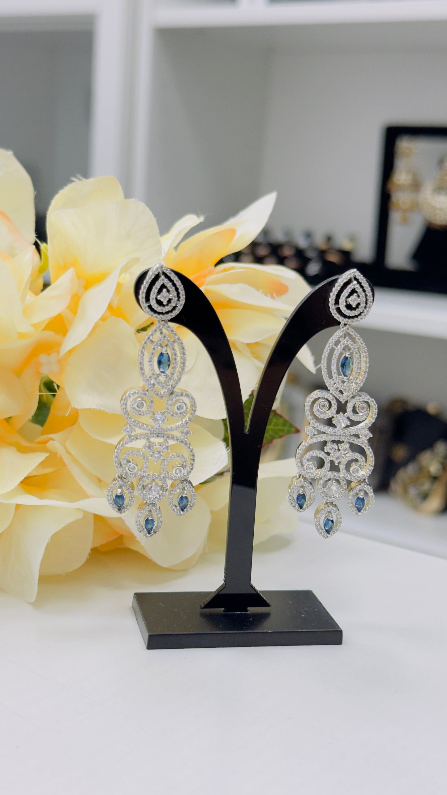 AD Earrings – Exquisite Diamond Brilliance