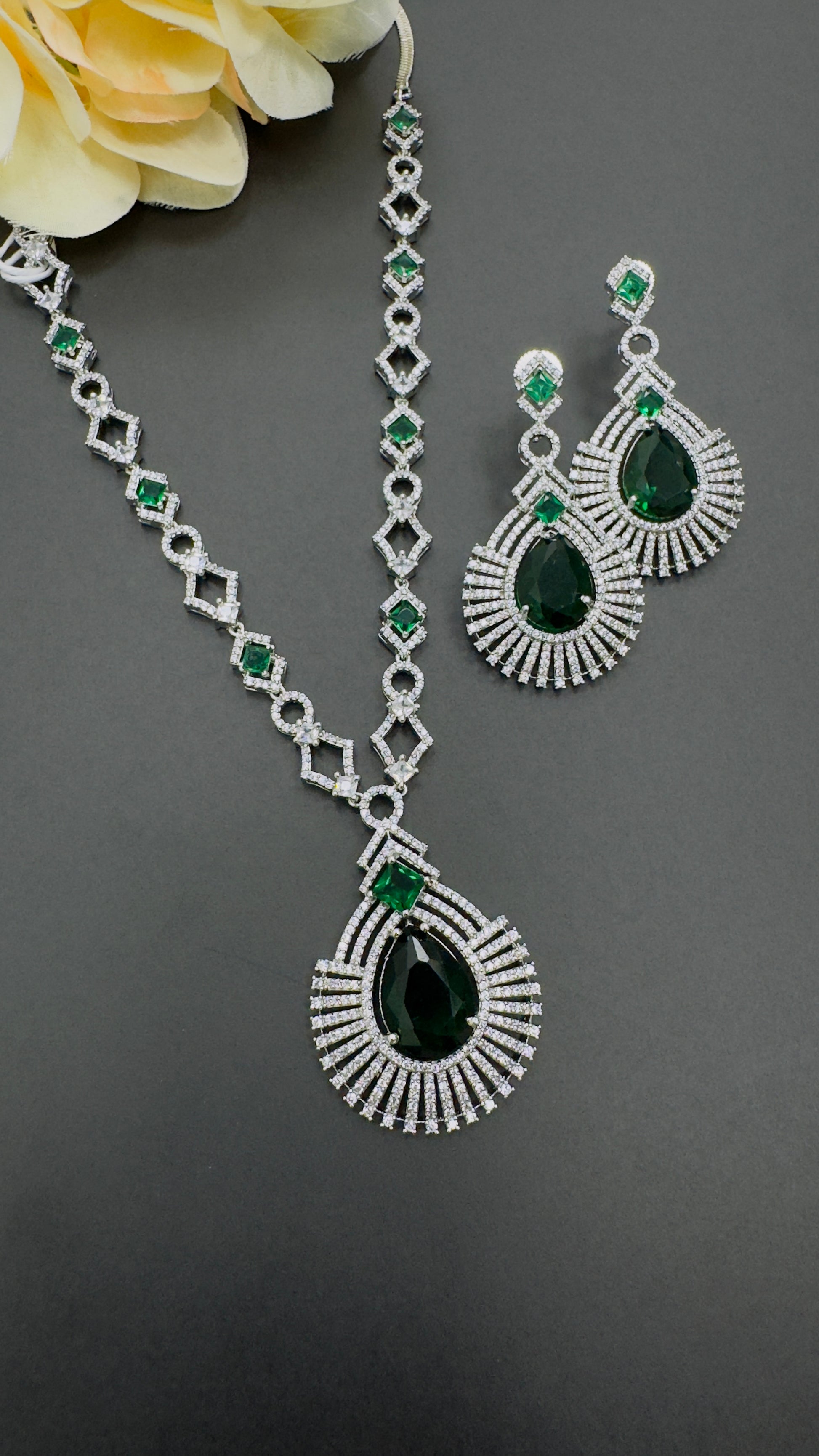 Luxe Aura: AD Necklace Set | Creative Jewels