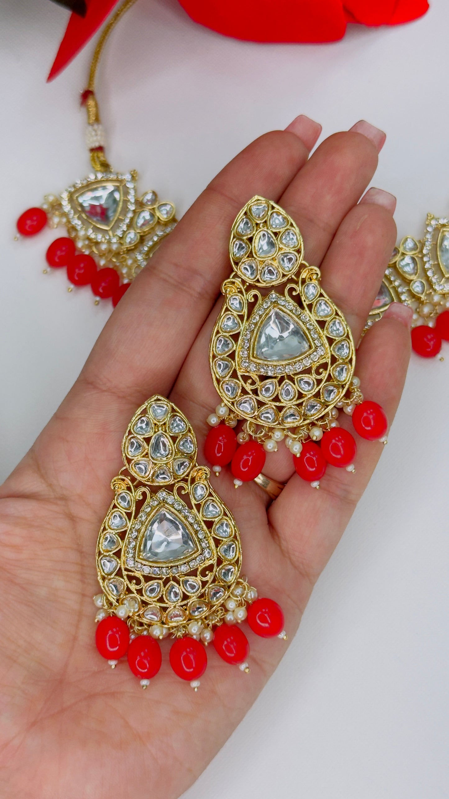 Uncut Kundan Necklace Set