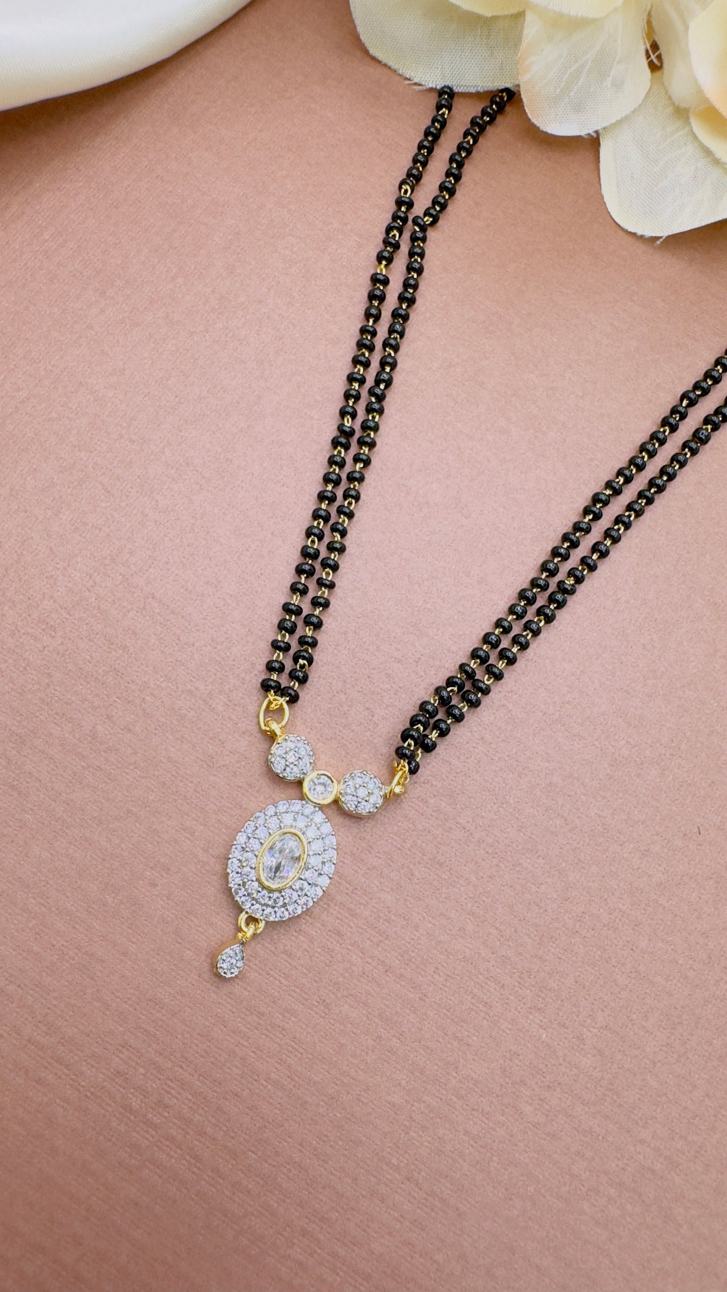 AD Mangalsutra – Gleaming Diamond Heritage