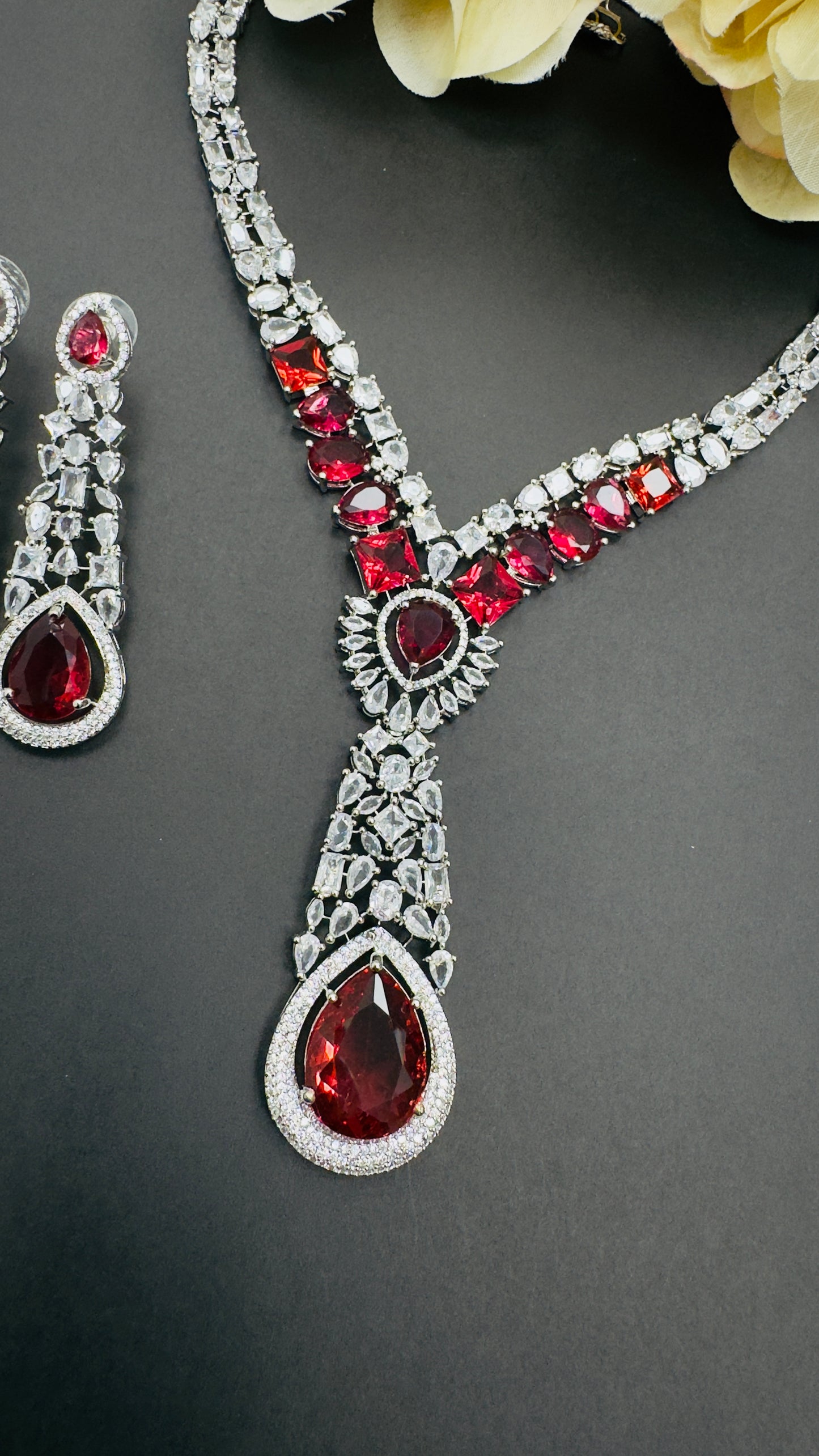 AD Necklace Set – Elegant Diamond Ensemble