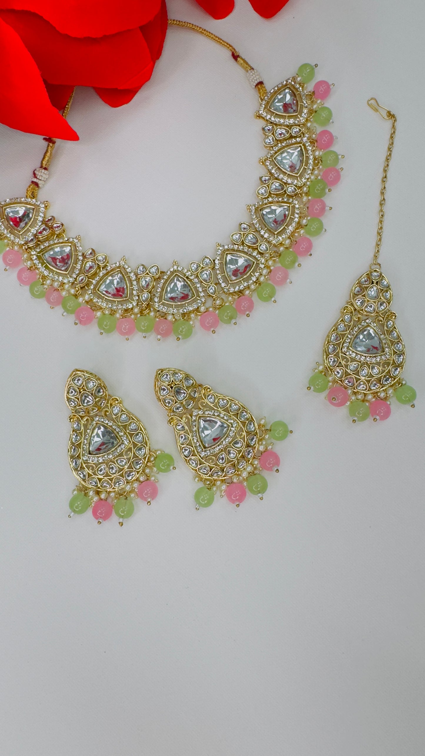 Uncut Kundan Necklace Set