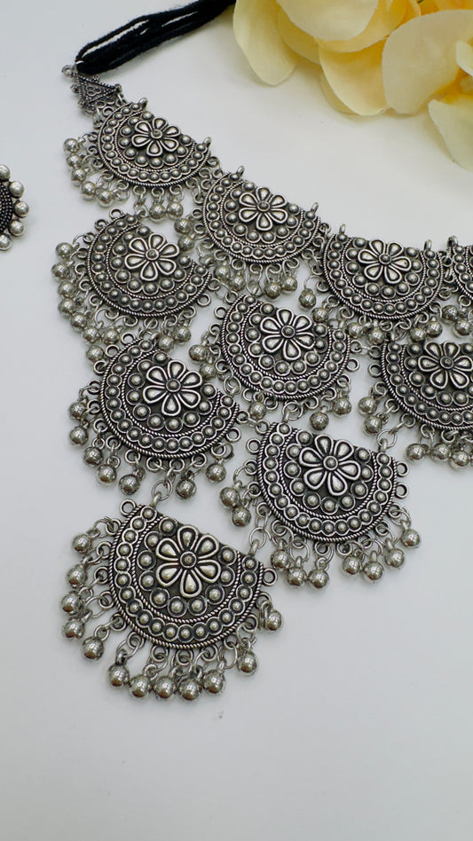 Timeless Treasures: Oxidized Necklace Set