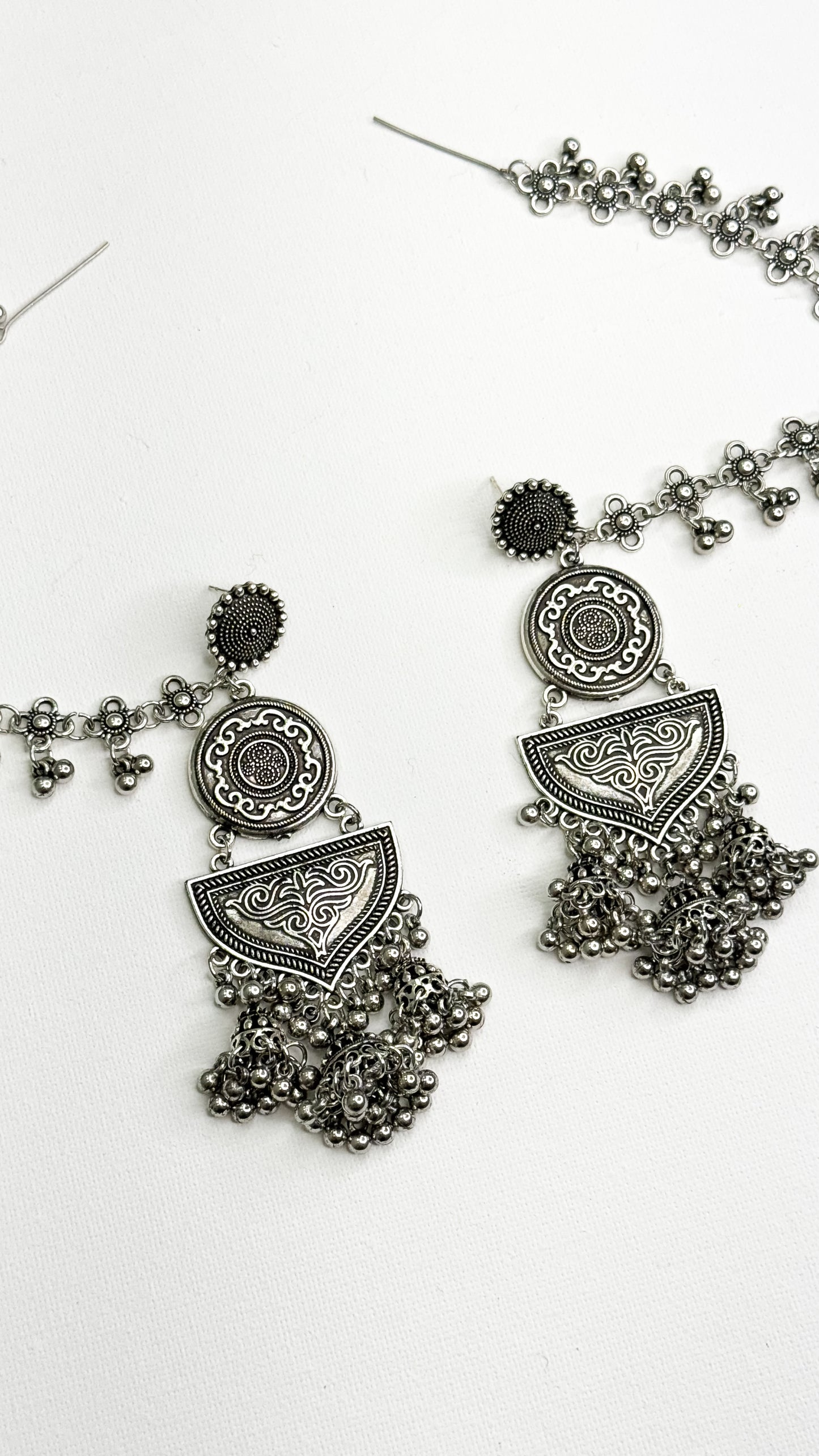 Oxidized Jhumki’s with Sahare