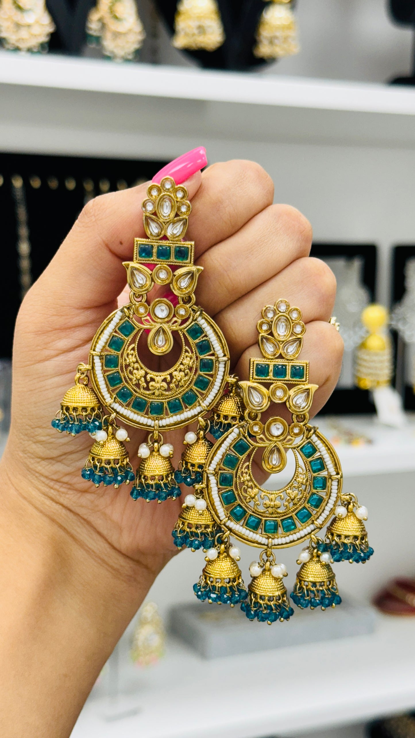 Kundan Chandbaali with small jhumki’s