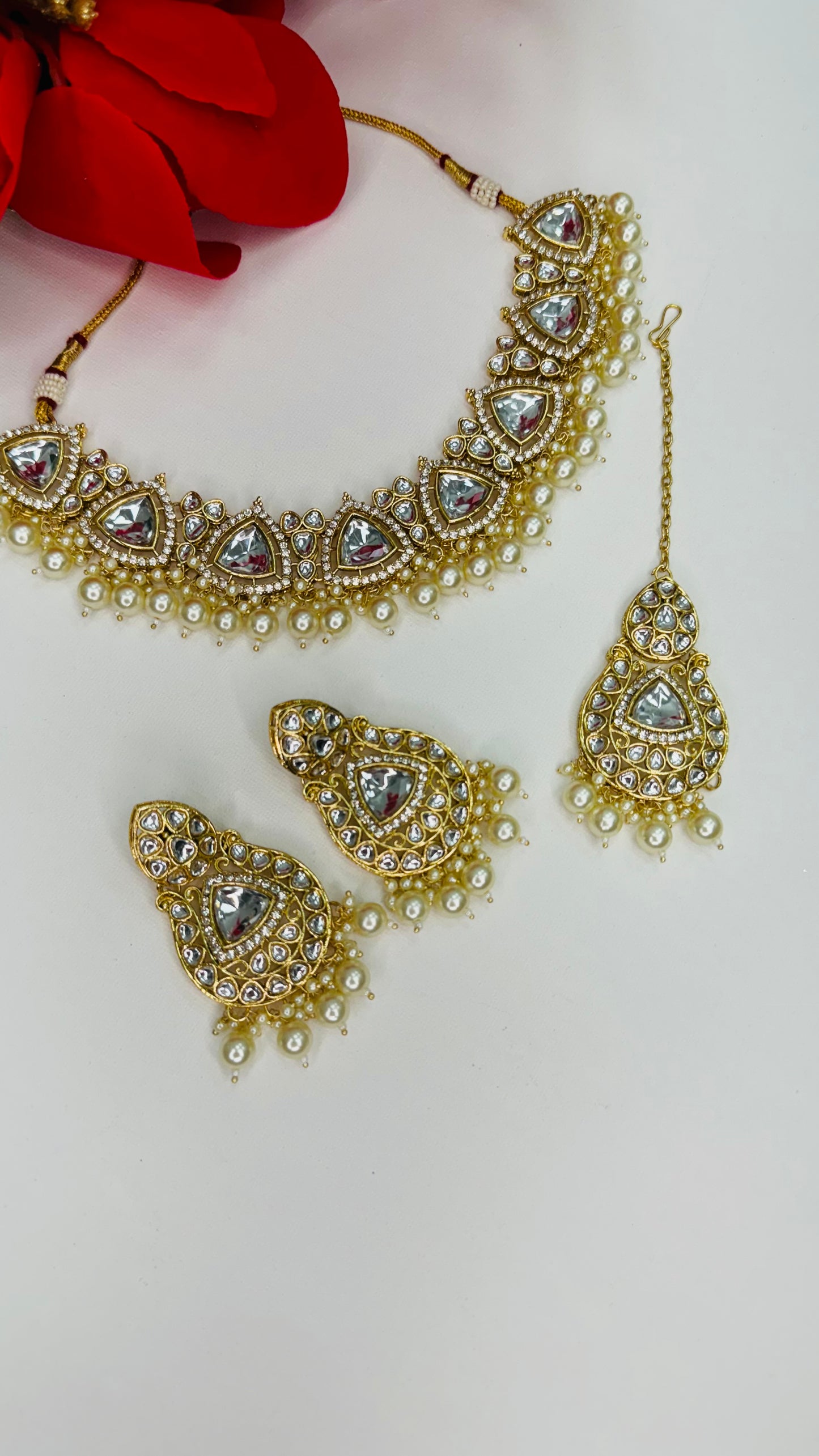 Uncut Kundan Necklace Set