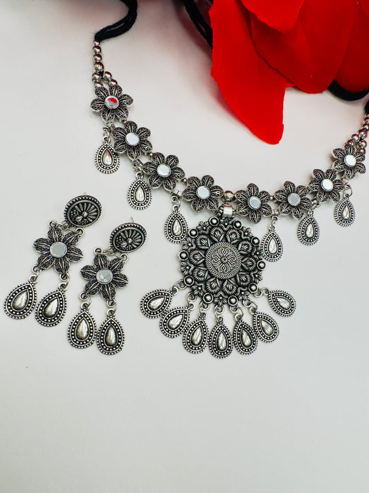 Oxidized Necklace Set
