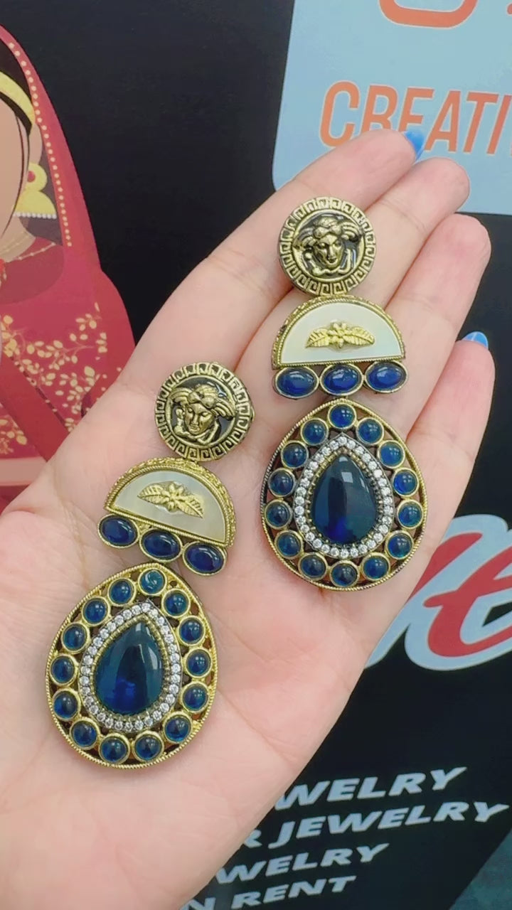 Creative Jewels Sabya Earrings Set Online - Exquisite earrings by Sabyasachi