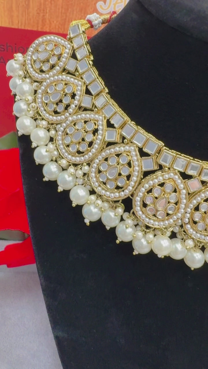 Exquisite Kundan Sets by Creative Jewels