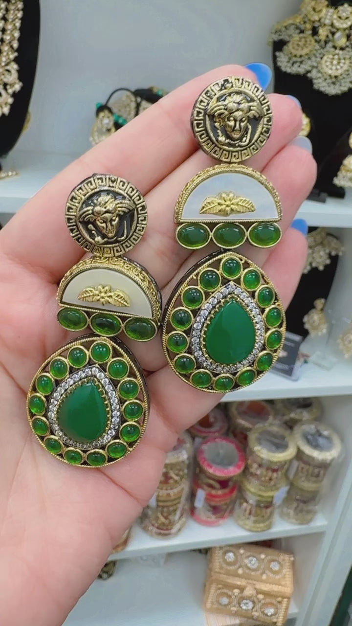 Creative Jewels Sabya Earrings Set Online - Exquisite earrings by Sabyasachi