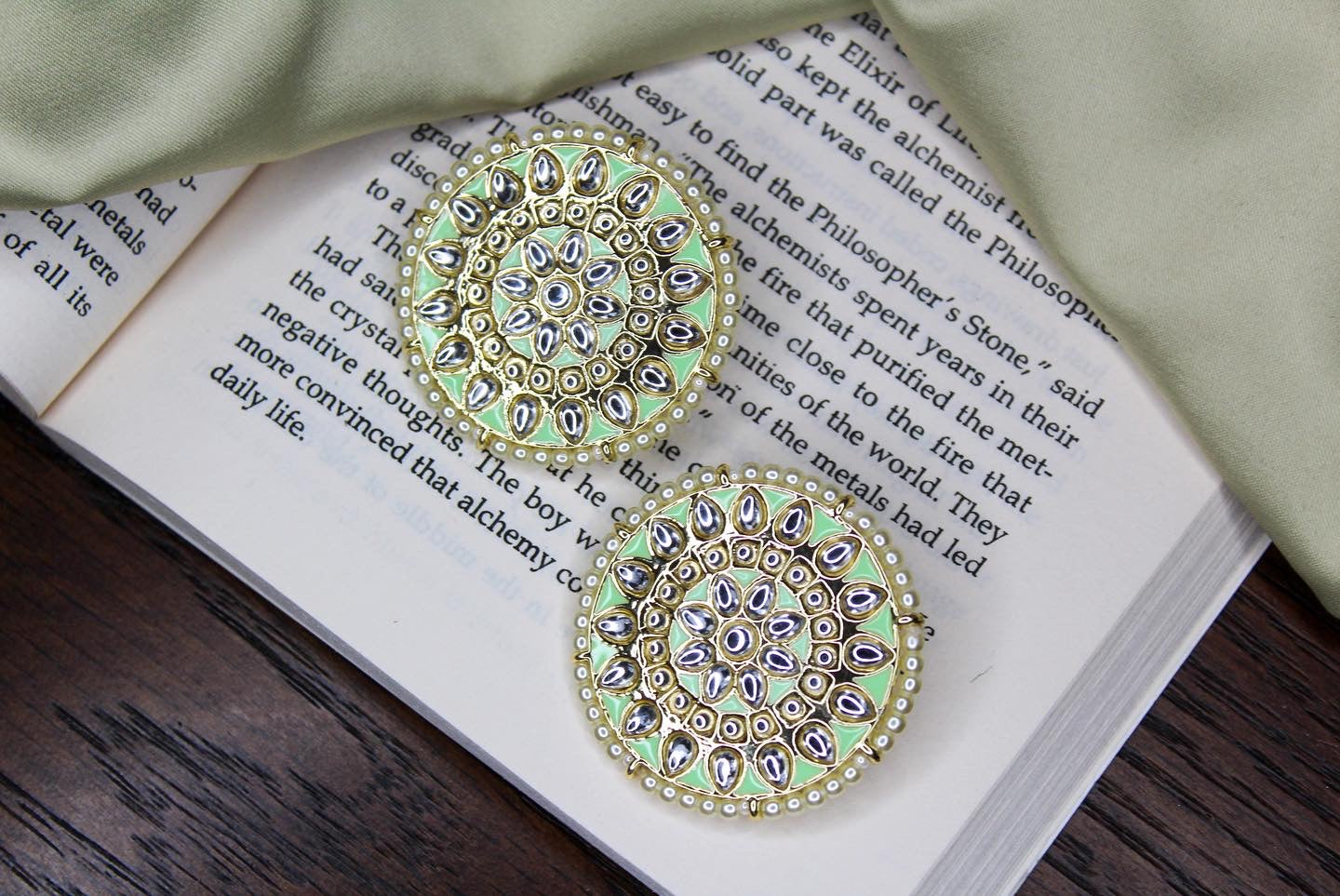 Dabbi Kundan Stud Earrings - Creative Jewels