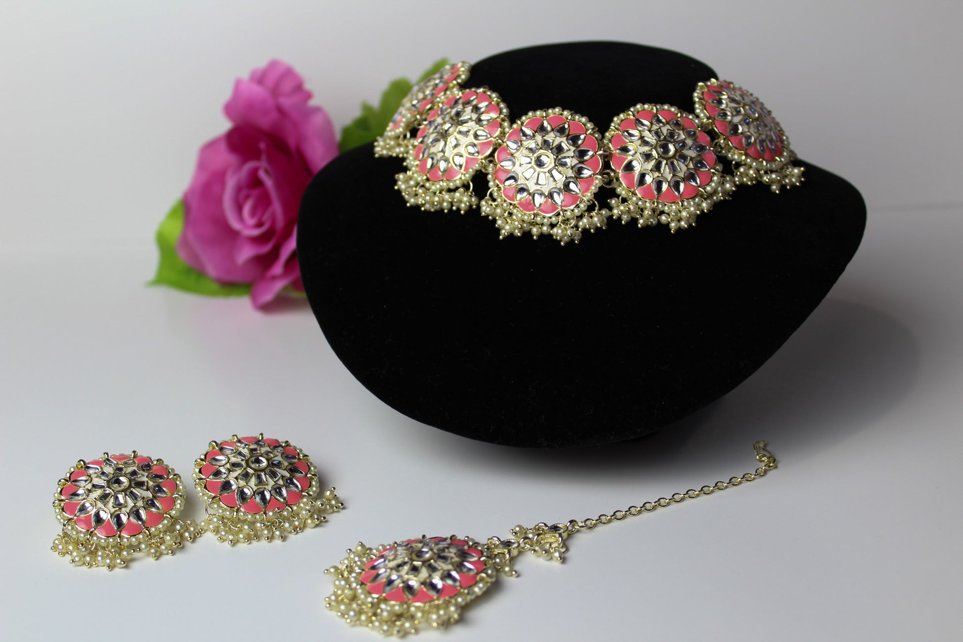 Exquisite Kundan Choker Set