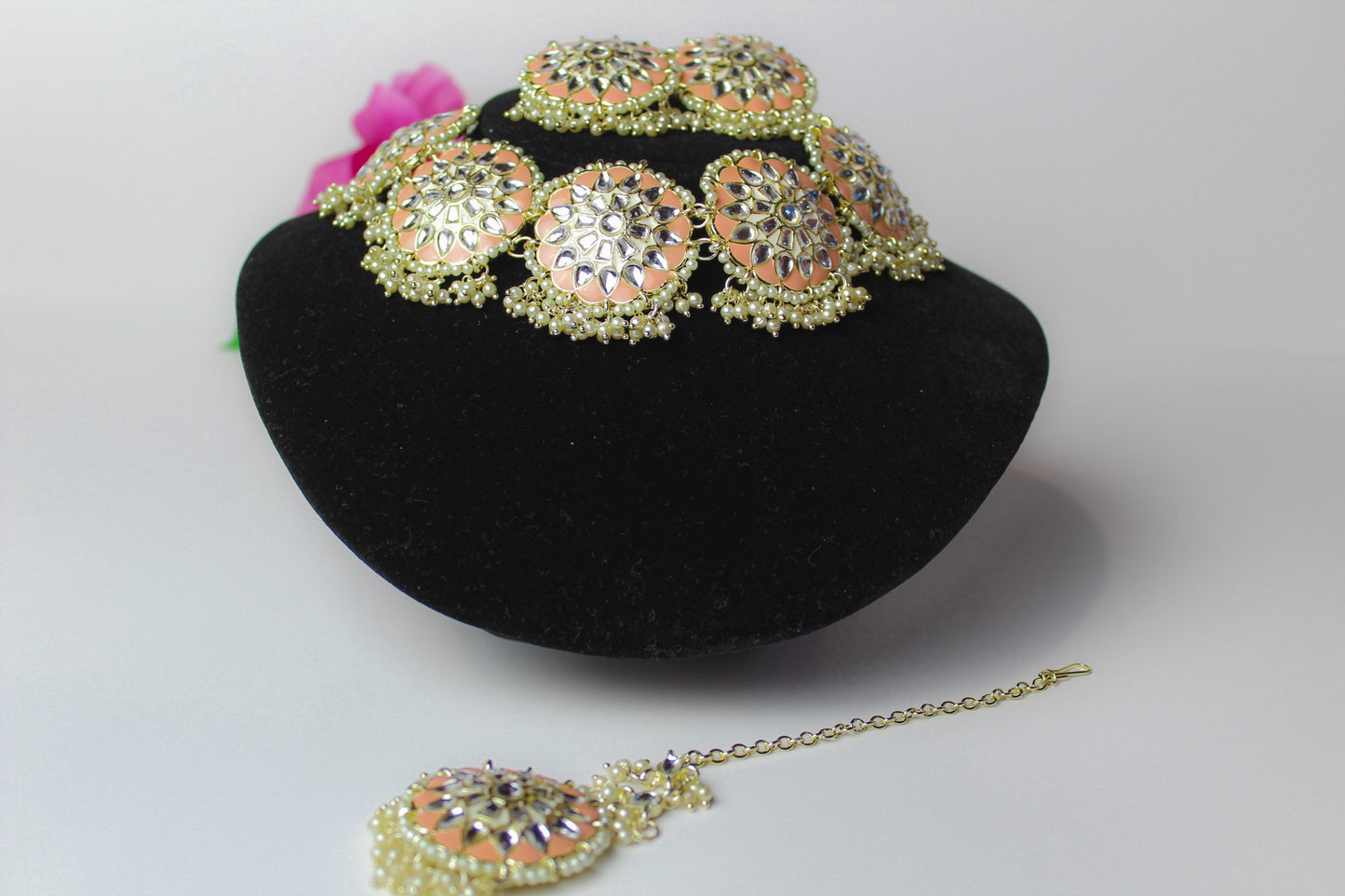 Exquisite Kundan Choker Set