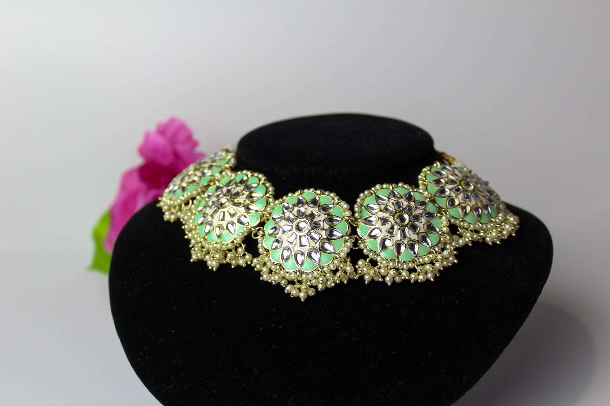 Exquisite Kundan Choker Set