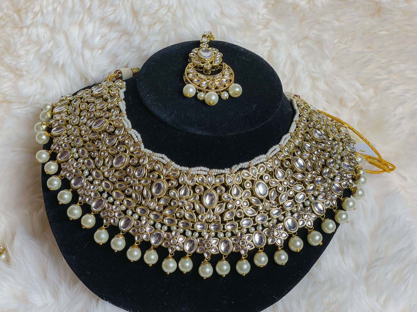 Exquisite Kundan Bridal Sets 