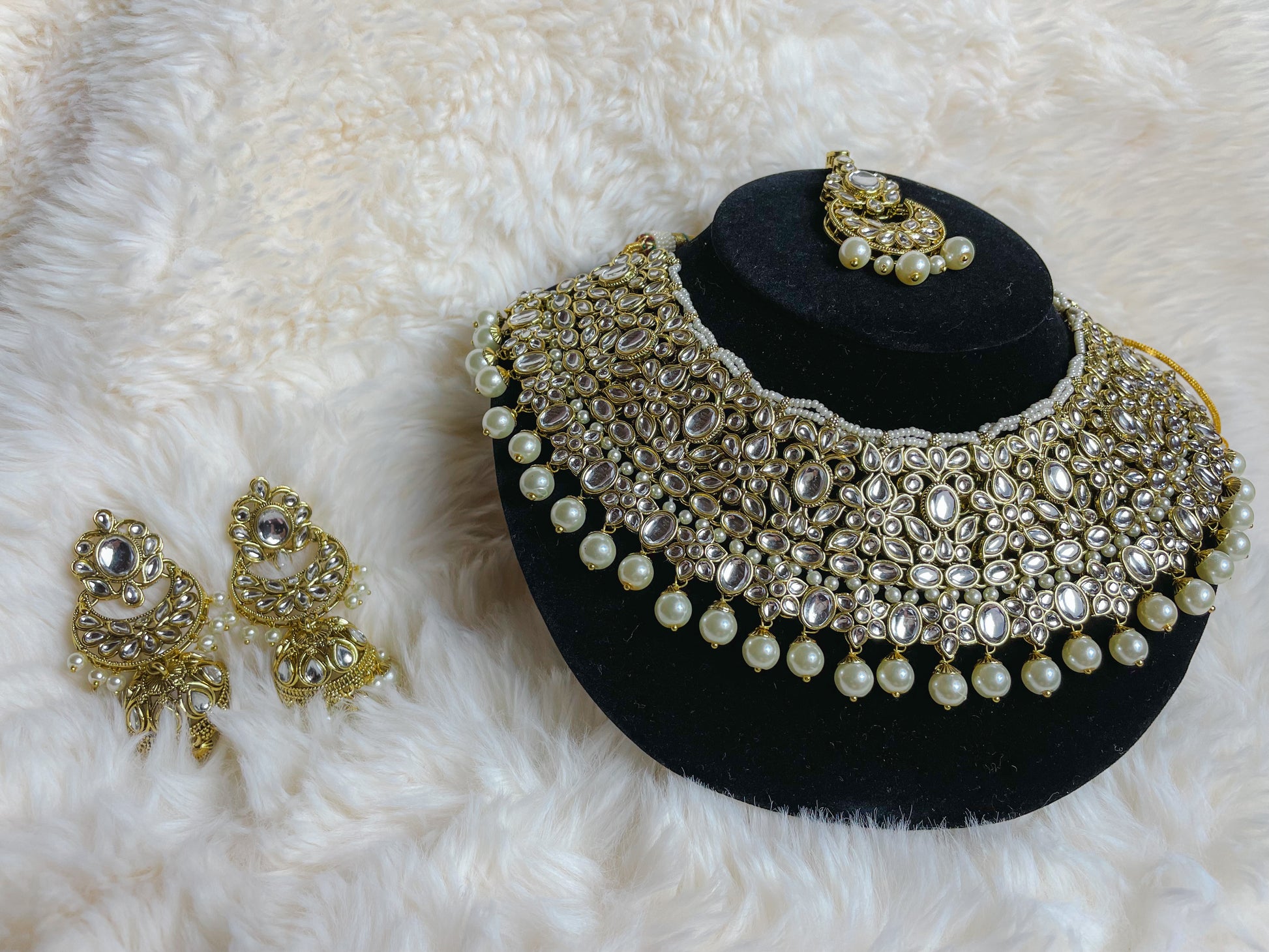 Exquisite Kundan Bridal Sets 