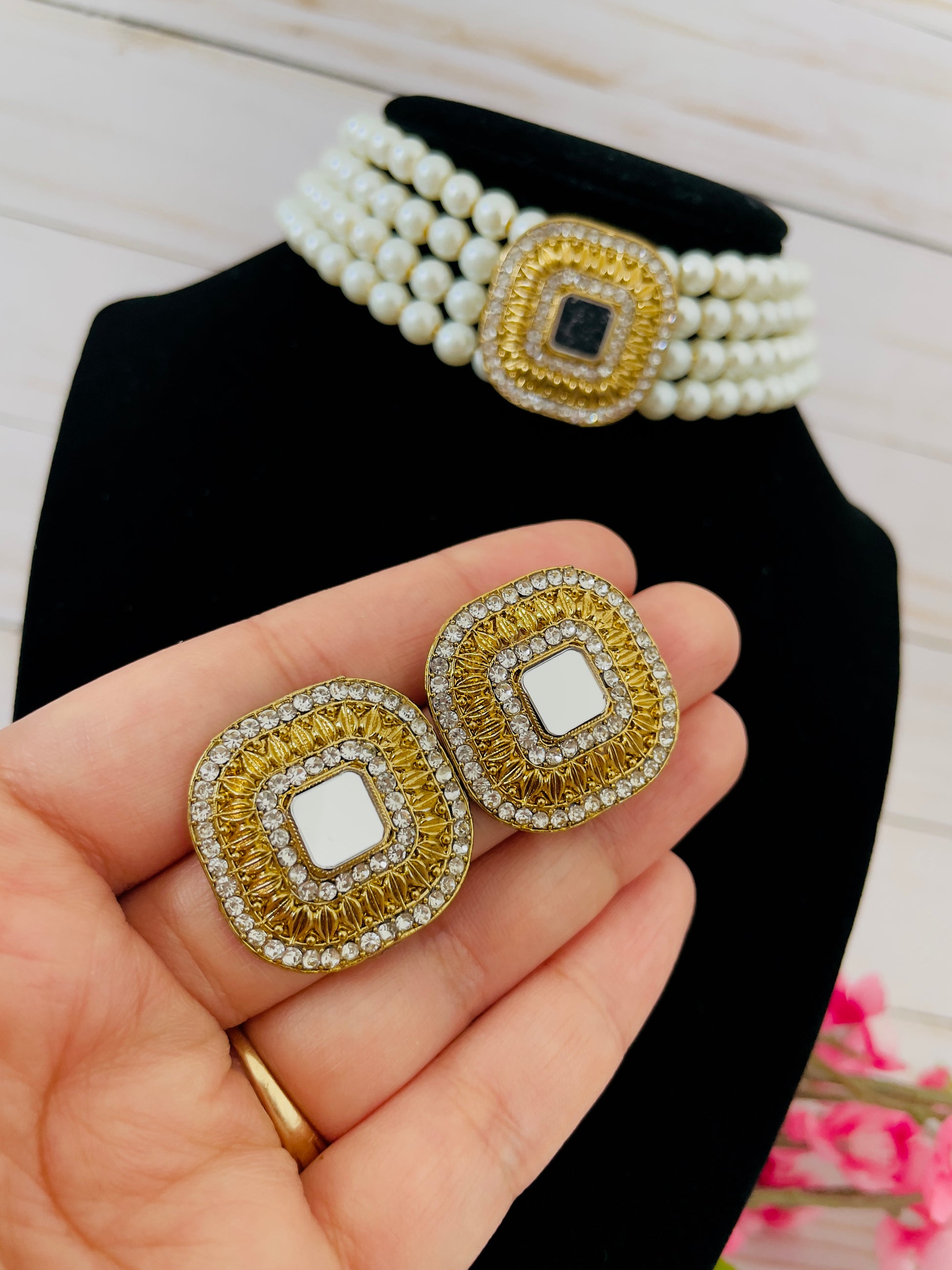 Shine Bright with Creative Jewels' Mirror Choker Set