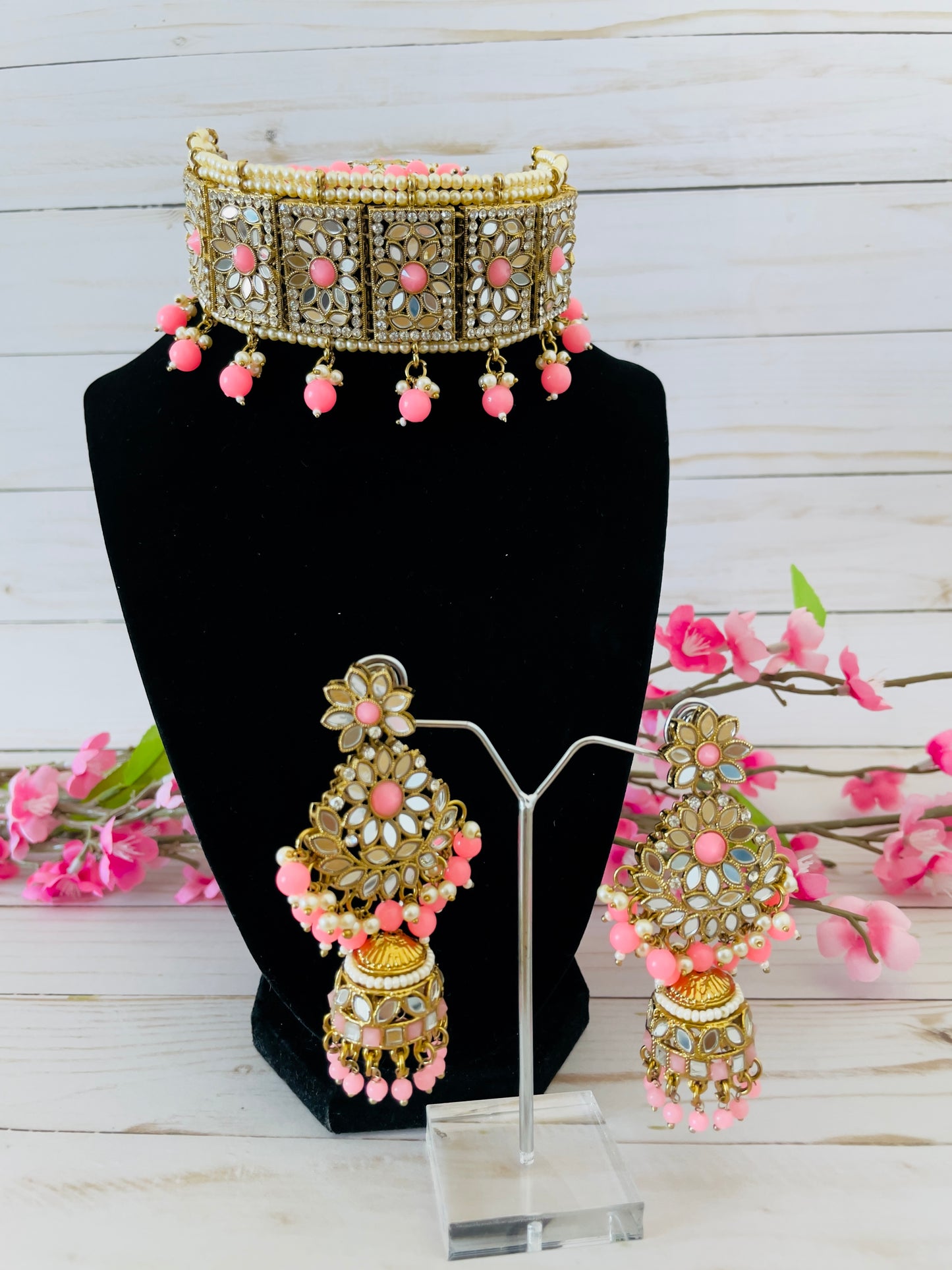 Reflective Elegance: Mirror Choker Set by Creative Jewels